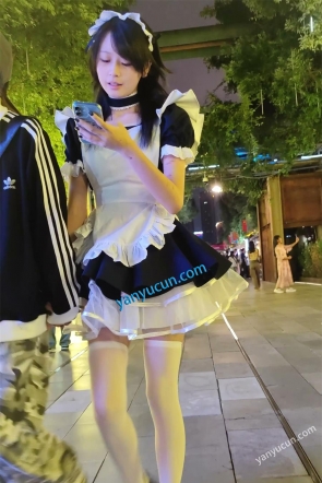 XM561洛丽塔白丝小姐姐和闺蜜逛街，白色内内