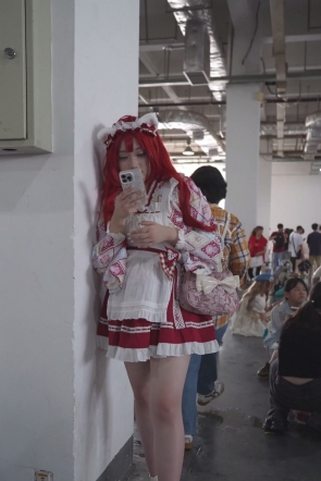 (BC-AA-673)猫耳女仆小姐姐蹲下走光..低角度CD蹲下内裤贴镜头