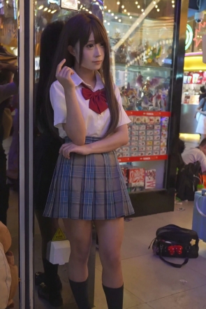 (BC-AA-680)制服jk可爱小姐姐..前抄时突然抬腿露内裤给你看