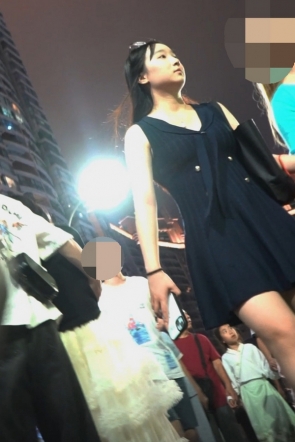 kc1686（空城原创）可爱高颜小姐姐逛街，淡紫小N紧裹圆润翘臀
